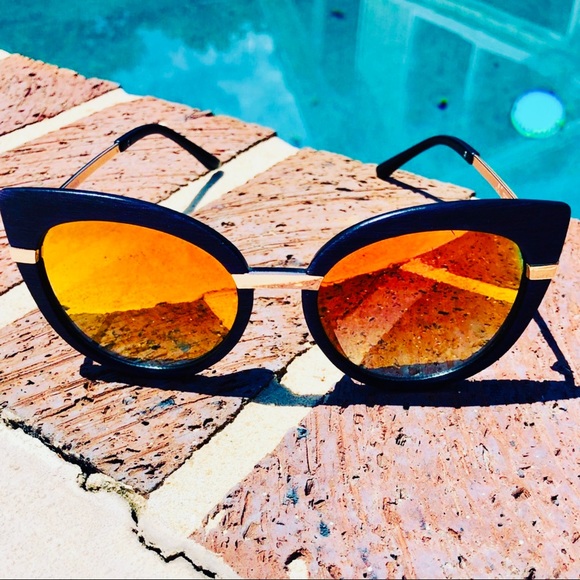 Quick shipping, posh ambassador, NWT - Picture 4 of 5